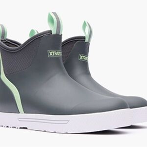 Great condition XTRATUF Gray and Green Rain Boots